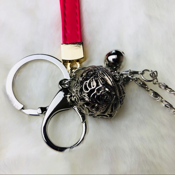 Key Ring with Wristlet (m) - Picture 3 of 3